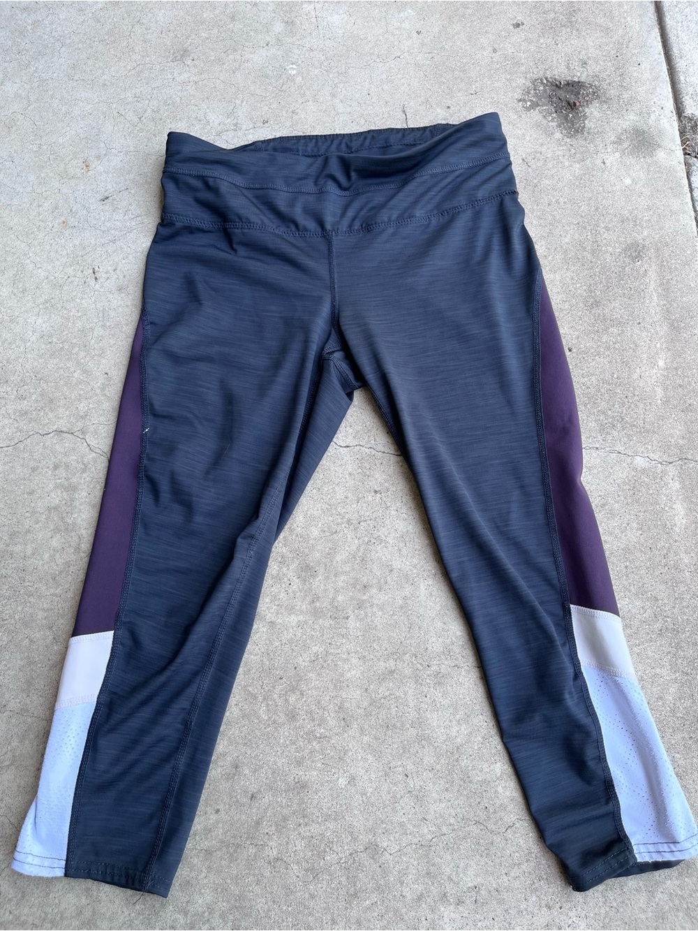 Tangerine Dark Gray Leggings with Purple & White Panels